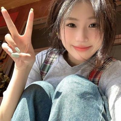 幸福就是吃饭睡觉等待